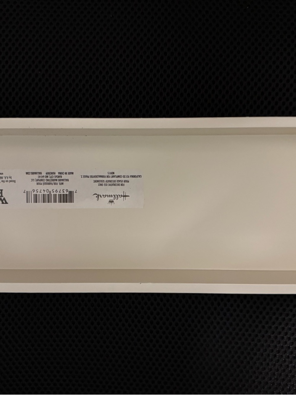 Hallmark White Rectangular Wall Frame - Picture 2 of 2